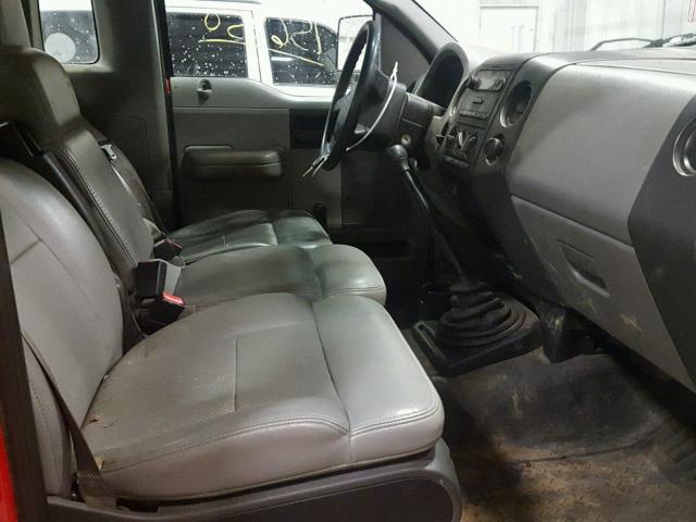 1FTRF12256NB06675 - 2006 FORD F150 Rojo foto 5