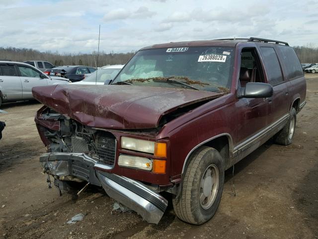 1GKEC16R0XJ719427 - 1999 GMC SUBURBAN C MAROON photo 2