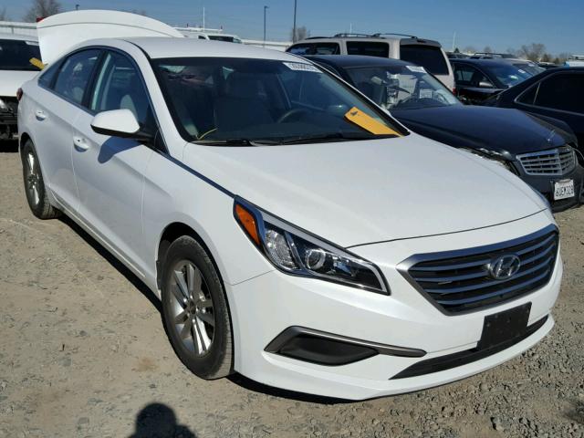 5NPE24AF7HH459339 - 2017 HYUNDAI SONATA SE WHITE photo 1