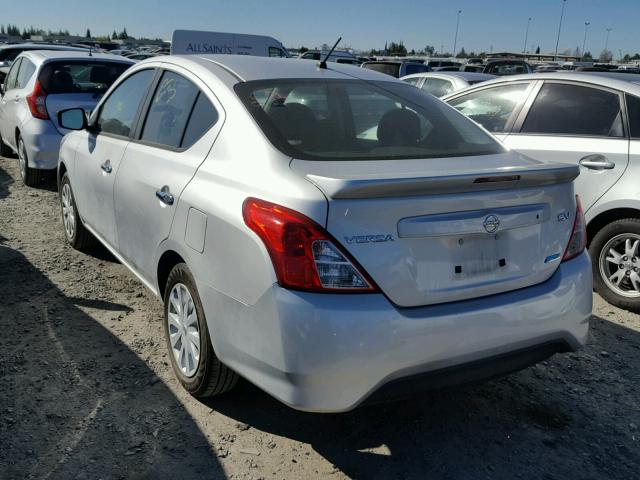 3N1CN7AP5GL874153 - 2016 NISSAN VERSA S SILVER photo 3