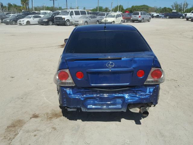 JTHBD192830078908 - 2003 LEXUS IS 300 BLUE photo 9