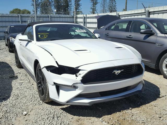 1FATP8UH1J5109875 - 2018 FORD MUSTANG WHITE photo 1