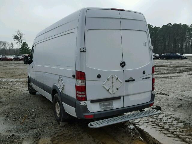 WD3PE8CBXC5705479 - 2012 MERCEDES-BENZ SPRINTER 2 WHITE photo 3