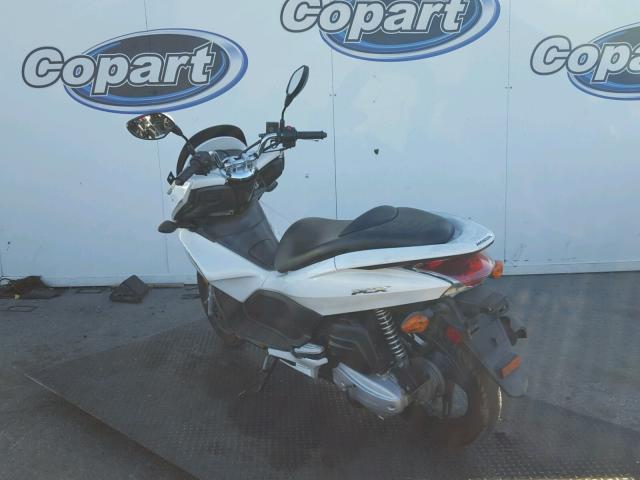 MLHJF2805B5000744 - 2011 HONDA PCX Blanc photo 3