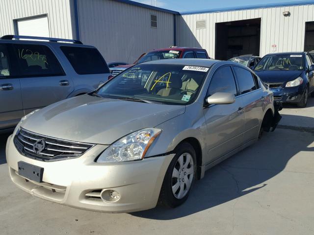 1N4AL2AP8AN501635 - 2010 NISSAN ALTIMA BAS GOLD photo 2