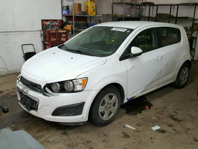 1G1JA6SH0G4174122 - 2016 CHEVROLET SONIC LS WHITE photo 2