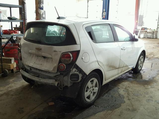 1G1JA6SH0G4174122 - 2016 CHEVROLET SONIC LS WHITE photo 4
