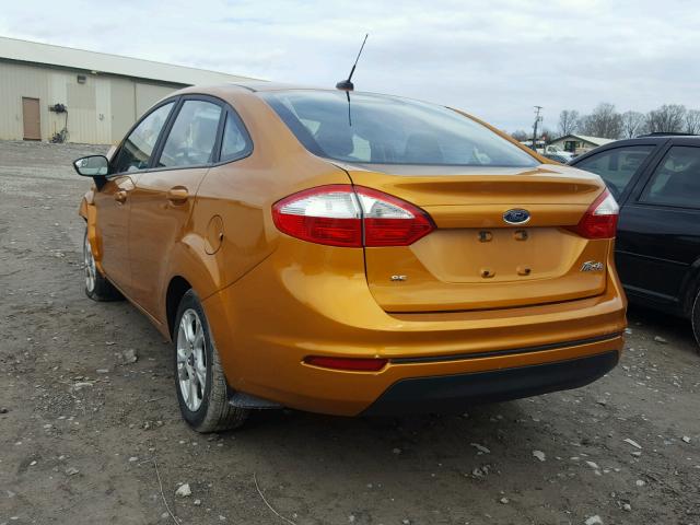 3FADP4BJ3GM174491 - 2016 FORD FIESTA SE ORANGE photo 3