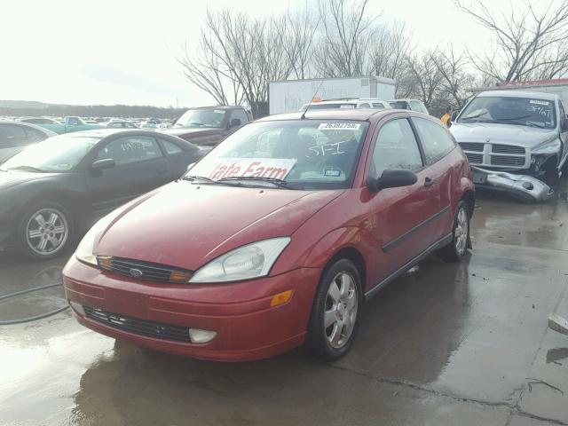 3FAFP31361R210738 - 2001 FORD FOCUS ZX3 RED photo 2