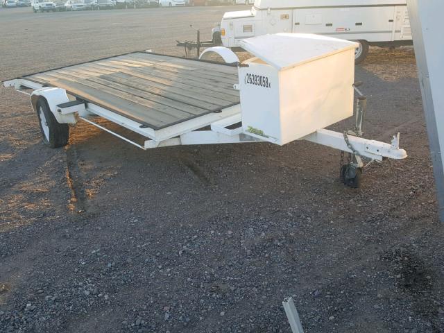 1ZCF150124PA13139 - 2004 UTILITY TRAILER WHITE photo 1