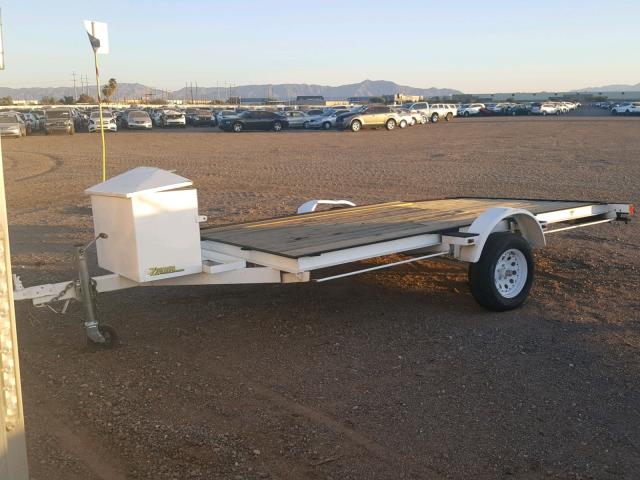 1ZCF150124PA13139 - 2004 UTILITY TRAILER WHITE photo 2