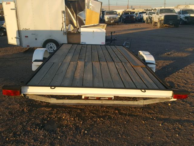 1ZCF150124PA13139 - 2004 UTILITY TRAILER WHITE photo 5