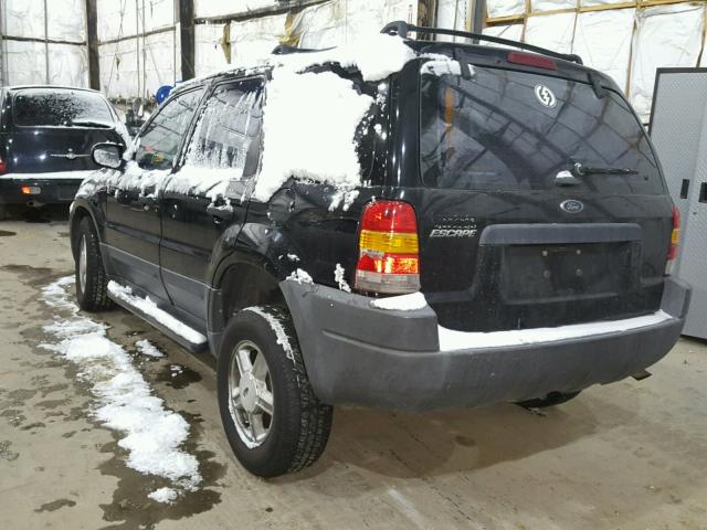 1FMYU02104KA79396 - 2004 FORD ESCAPE XLS BLACK photo 3