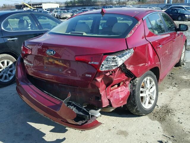 5XXGM4A77DG186582 - 2013 KIA OPTIMA LX RED photo 4