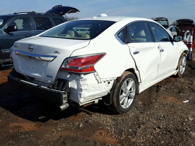 1N4AL3AP6EN347678 - 2014 NISSAN ALTIMA 2.5 WHITE photo 4