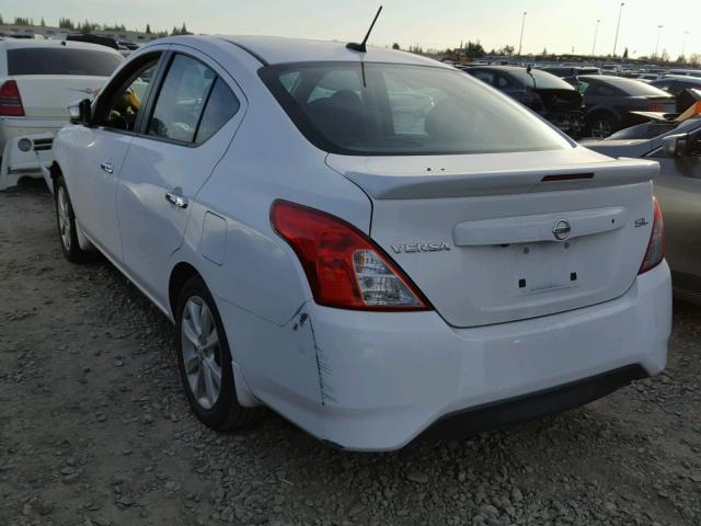 3N1CN7AP6HL807398 - 2017 NISSAN VERSA S WHITE photo 3