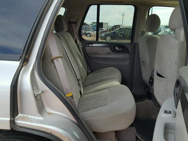 1GKDT13S052377147 - 2005 GMC ENVOY SILVER photo 6