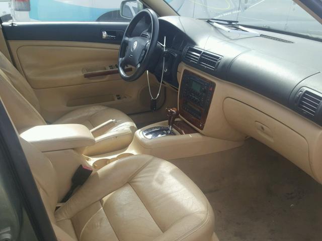 WVWRH63B84P095291 - 2004 VOLKSWAGEN PASSAT GLX 绿色 照片 5