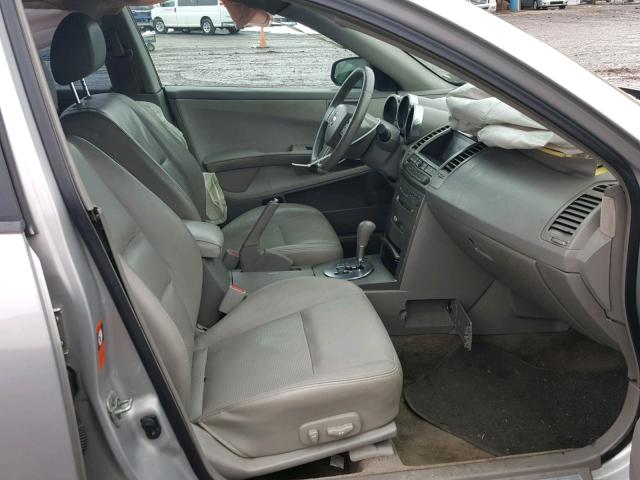 1N4BA41E34C849430 - 2004 NISSAN MAXIMA SE SILVER photo 5