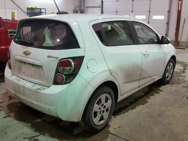 1G1JA6SH5G4156540 - 2016 CHEVROLET SONIC LS WHITE photo 4