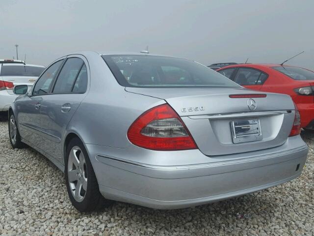 WDBUF72X17B114184 - 2007 MERCEDES-BENZ E 550 SILVER photo 3