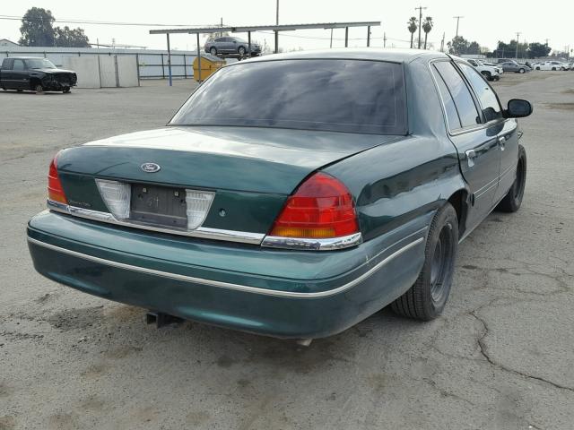 2FAFP73W2YX132484 - 2000 FORD CROWN VICT GREEN photo 4