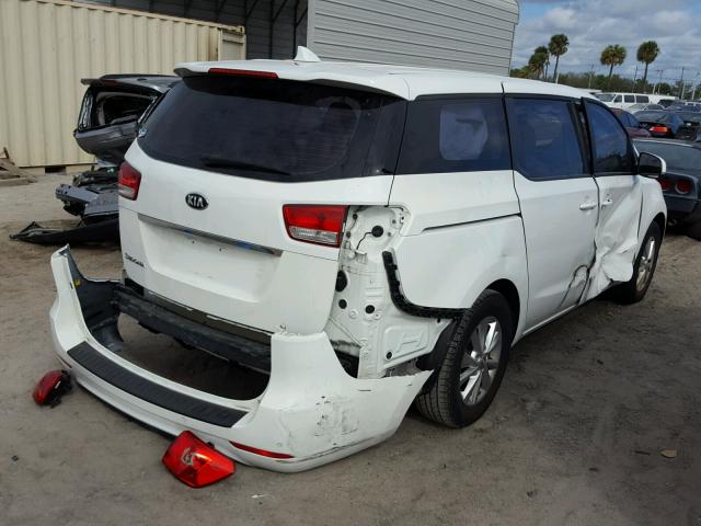 KNDMA5C1XF6022125 - 2015 KIA SEDONA L WHITE photo 4