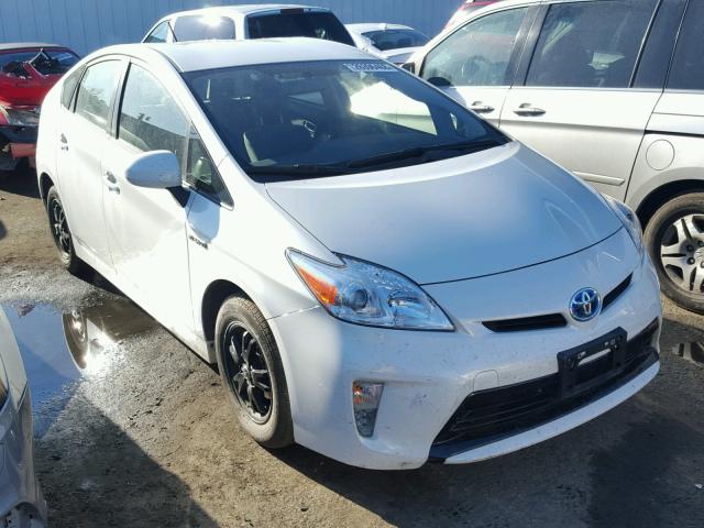 JTDKN3DU9F0470478 - 2015 TOYOTA PRIUS WHITE photo 1