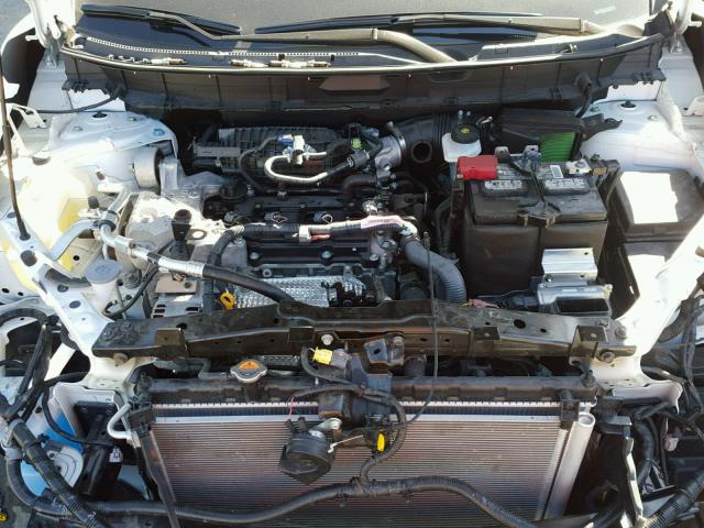 5N1AT2MV4HC895916 - 2017 NISSAN ROGUE SV WHITE photo 7