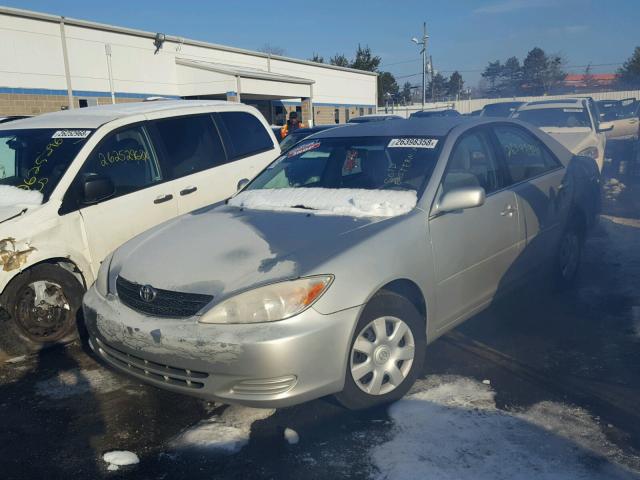 4T1BE32K83U747929 - 2003 TOYOTA CAMRY LE SILVER photo 2