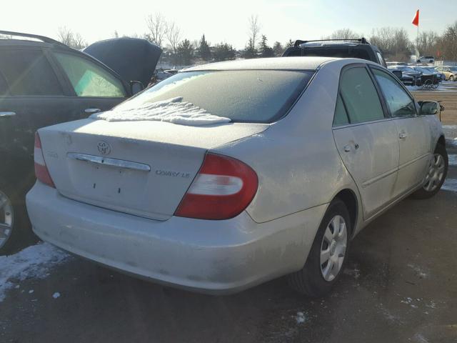 4T1BE32K83U747929 - 2003 TOYOTA CAMRY LE SILVER photo 4