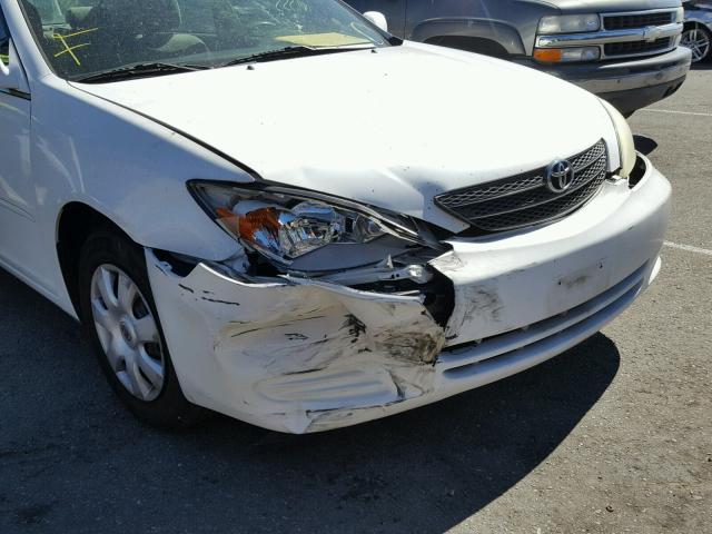 4T1BE32K83U233112 - 2003 TOYOTA CAMRY LE WHITE photo 9