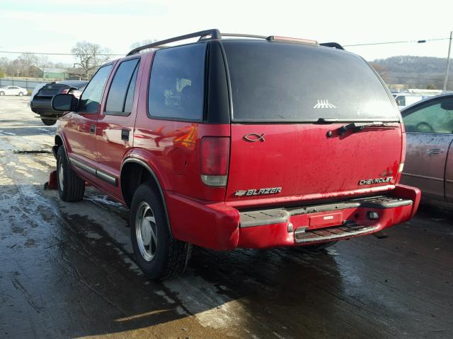 1GNDT13W01K253511 - 2001 CHEVROLET BLAZER RED photo 3