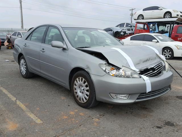 4T1BE32K75U509721 - 2005 TOYOTA CAMRY LE SILVER photo 1