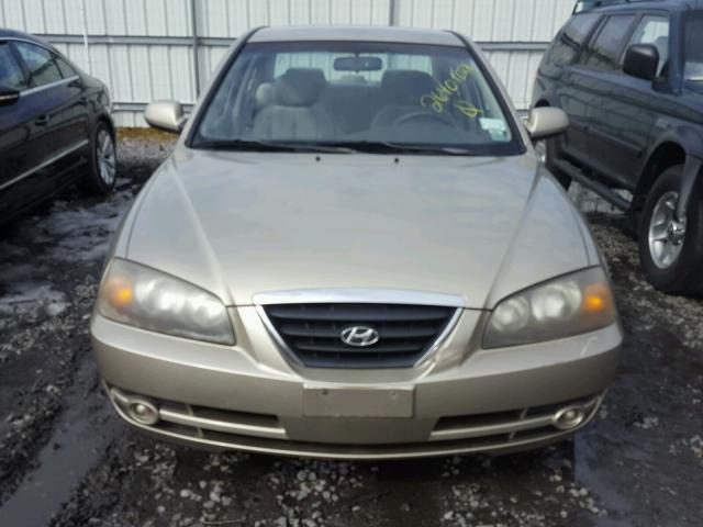 KMHDN46D55U963024 - 2005 HYUNDAI ELANTRA GL GOLD photo 9