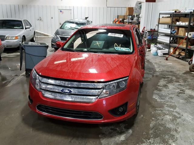 3FAHP0HA7BR319027 - 2011 FORD FUSION SE BURGUNDY photo 2