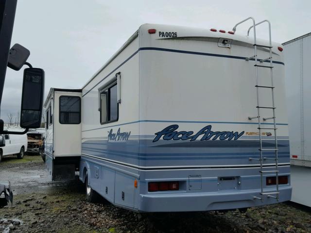 3FCNF53S3YJA01913 - 2000 PACE MOTORHOME WHITE photo 3