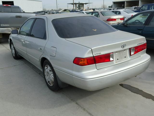 4T1BG22K71U110306 - 2001 TOYOTA CAMRY CE SILVER photo 3