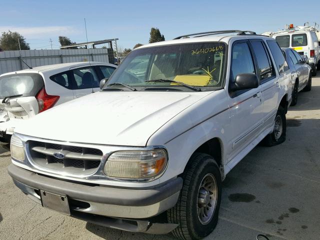 1FMZU34E9WZB68349 - 1998 FORD EXPLORER WHITE photo 2