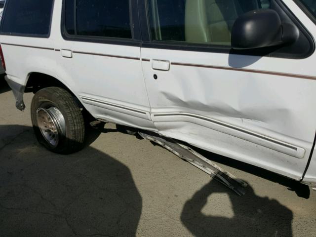 1FMZU34E9WZB68349 - 1998 FORD EXPLORER WHITE photo 9