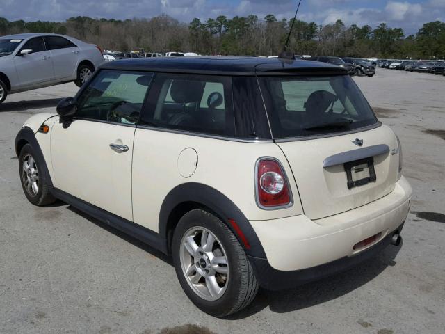 WMWSU3C57CT263432 - 2012 MINI COOPER WHITE photo 3