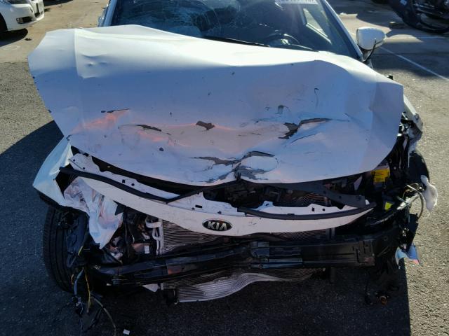 KNAGN4AD1G5094358 - 2016 KIA OPTIMA HYB WHITE photo 7