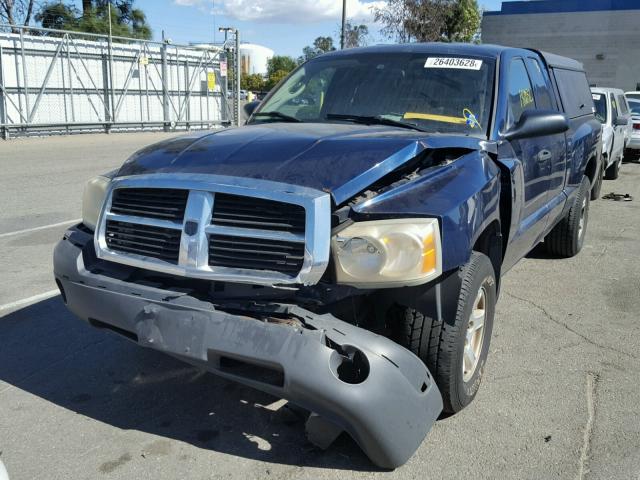 1D7HE42K45S218292 - 2005 DODGE DAKOTA SLT BLUE photo 2