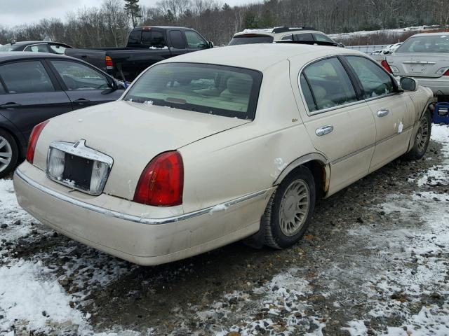 1LNHM83W42Y611669 - 2002 LINCOLN TOWN CAR C CREAM photo 4