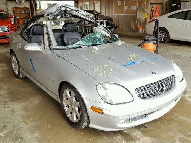 WDBKK49FX1F188685 - 2001 MERCEDES-BENZ SLK 230 KO SILVER photo 1