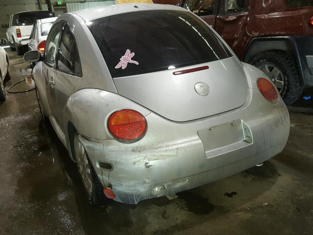 3VWCR31C25M400754 - 2005 VOLKSWAGEN NEW BEETLE 银色 照片 3