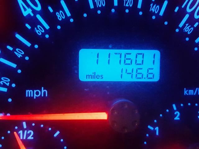 3VWCR31C25M400754 - 2005 VOLKSWAGEN NEW BEETLE 银色 照片 8