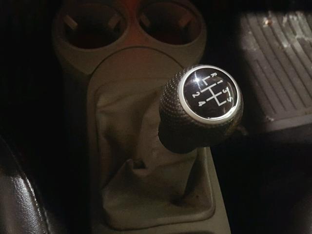 3VWCR31C25M400754 - 2005 VOLKSWAGEN NEW BEETLE 银色 照片 9