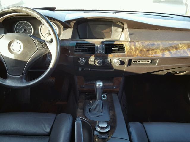 WBANB33515B116177 - 2005 BMW 545 I SILVER photo 9