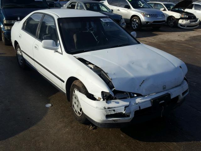 JHMCD5633RC121115 - 1994 HONDA ACCORD LX WHITE photo 1